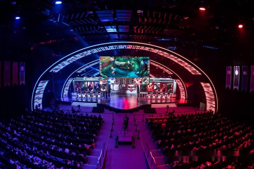 进行对比 进行对比